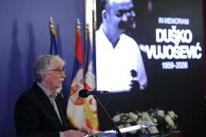 Održana komemoracija Dušku Vujoševiću - Željko u suzama, tu su Žofri, Pavlović, Đorđević...